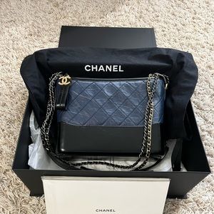(Sold!!!!!!) Chanel Gabrielle Hobo medium